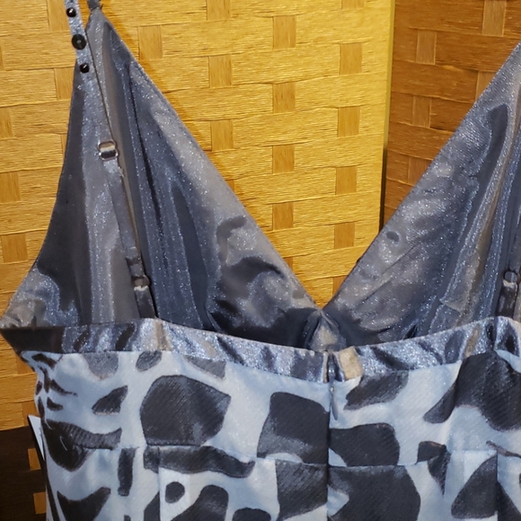 Nicole by Nicole Miller Top or Dress NWT - Picture 3 of 14